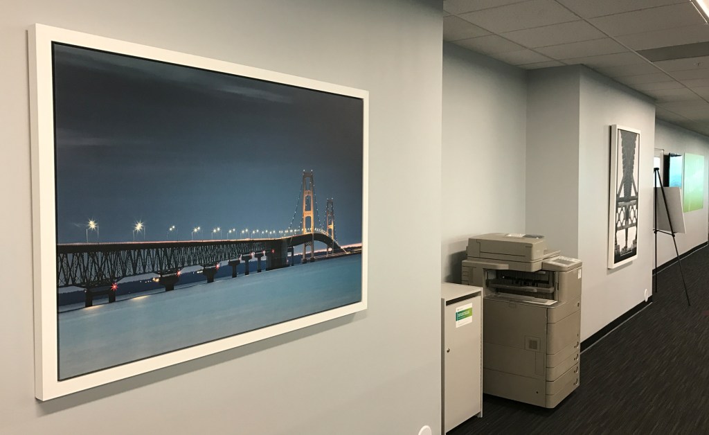 Oakland Art Installers: Specializing in residential and corporate artwork installation in the Greater Detroit area.