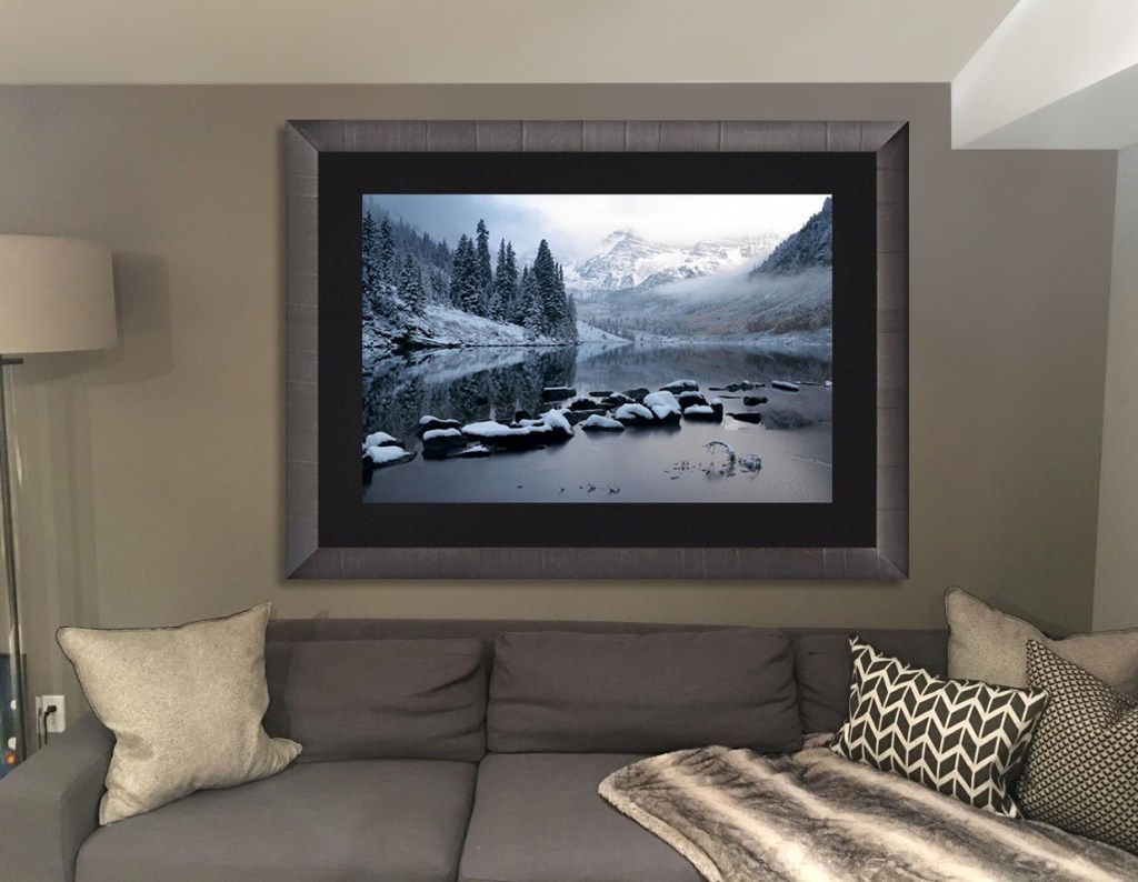 Oakland Art Installers: Specializing in residential and corporate artwork installation in the Greater Detroit area.