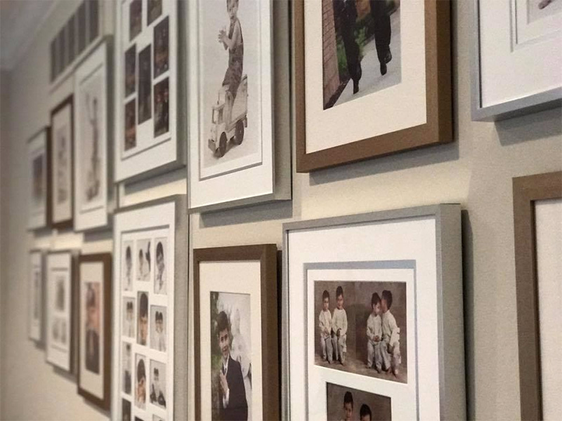 Oakland Art Installers: Specializing in residential and corporate artwork installation in the Greater Detroit area.